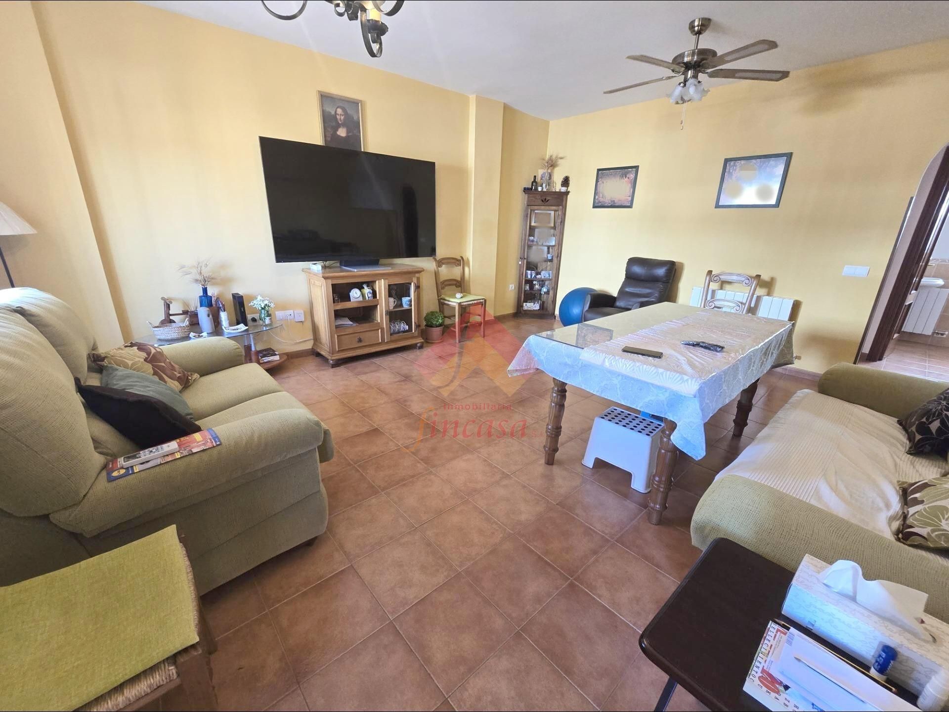 Sala d'estar de Casa o xalet en venda en Ronda amb Aire condicionat i Balcó
