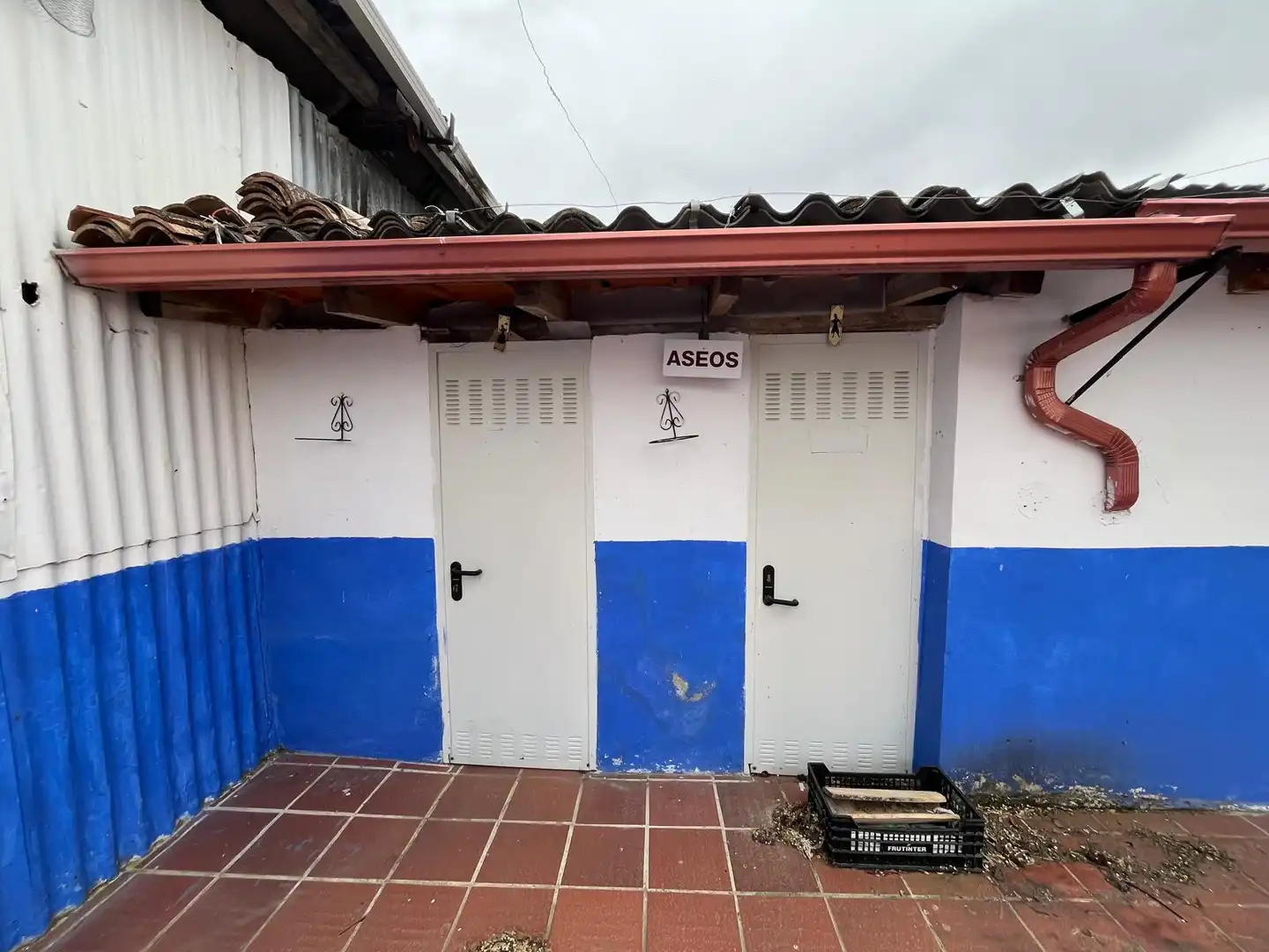 Vista exterior de Local en venta en Santibáñez de Valcorba con Amueblado