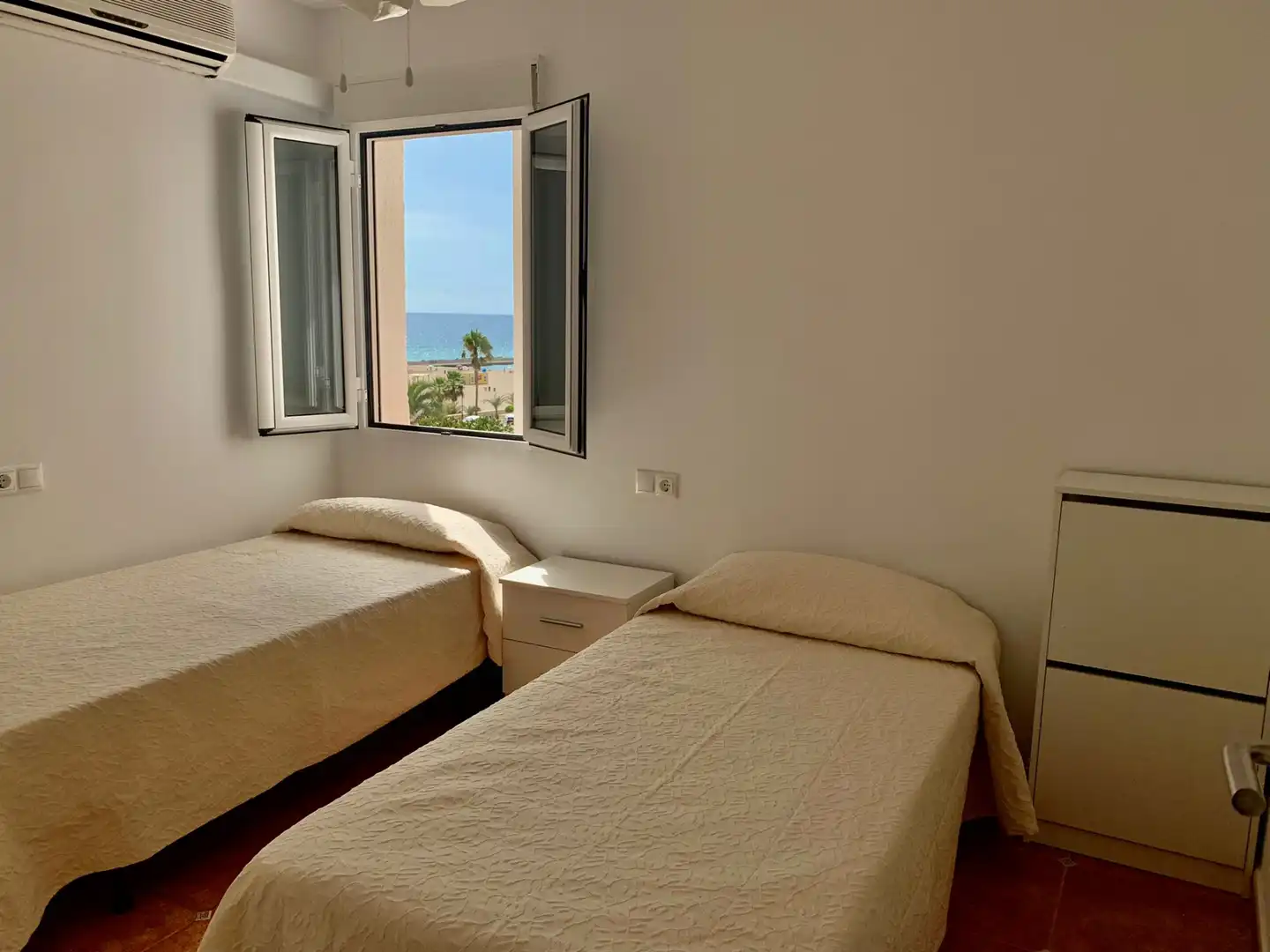 Dormitori de Apartament de lloguer en Mojácar amb Aire condicionat, Calefacció i Terrassa