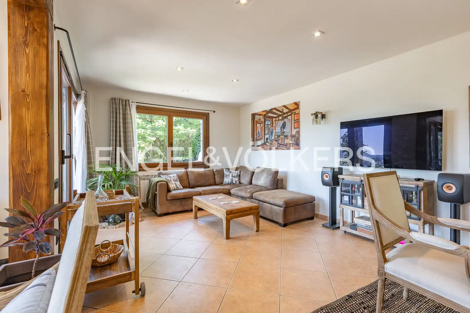 Sala d'estar de Casa o xalet en venda en Llanars amb Calefacció, Jardí privat i Parquet