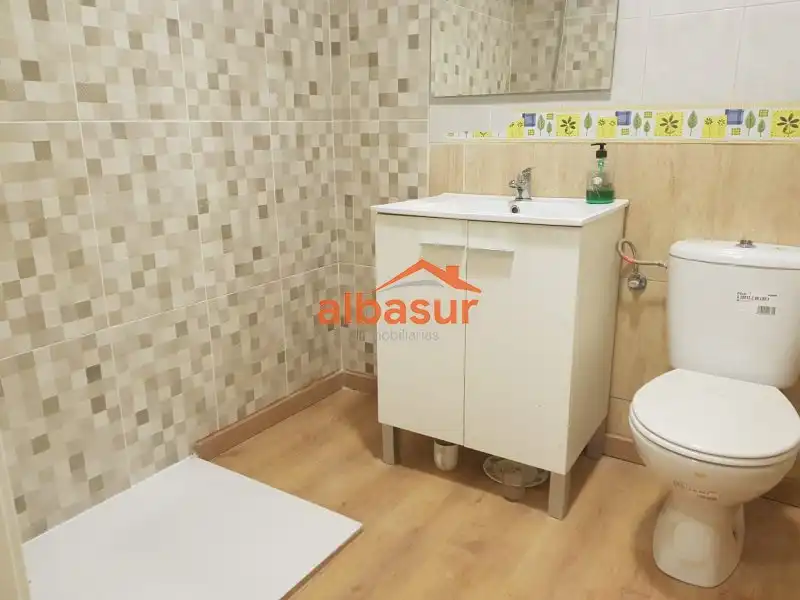Bany de Pis en venda en Arcos de la Frontera amb Aire condicionat, Calefacció i Parquet