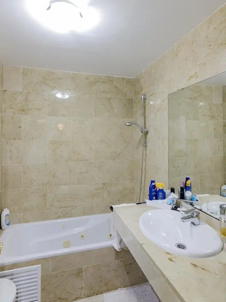 Piso con piscina en venta en Calle Calle Marie Curie, imagen 6