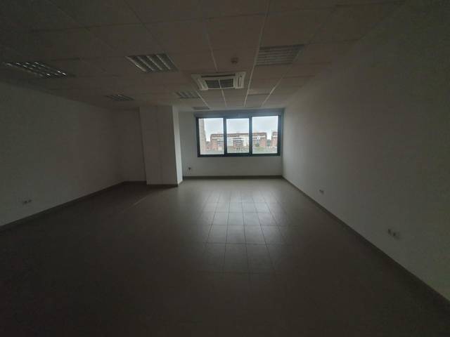 Oficina en Alquiler en Colores -  Entreparques