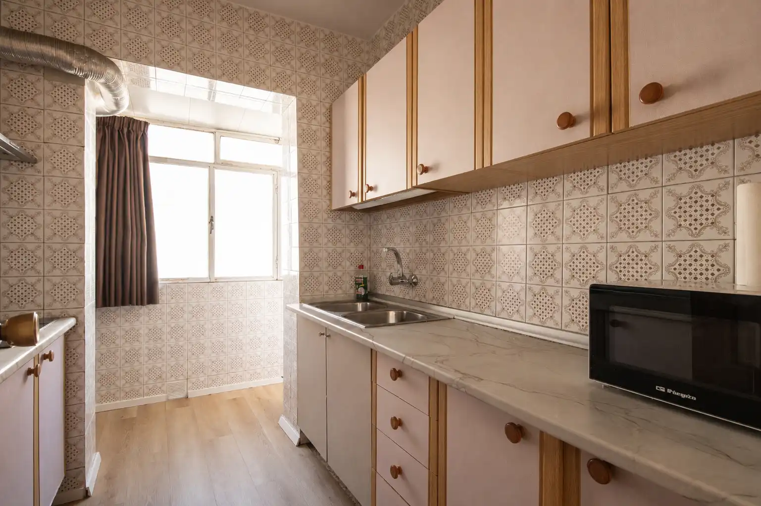 Cocina de Piso en venta en Granada con Parquet, Amueblado y Horno