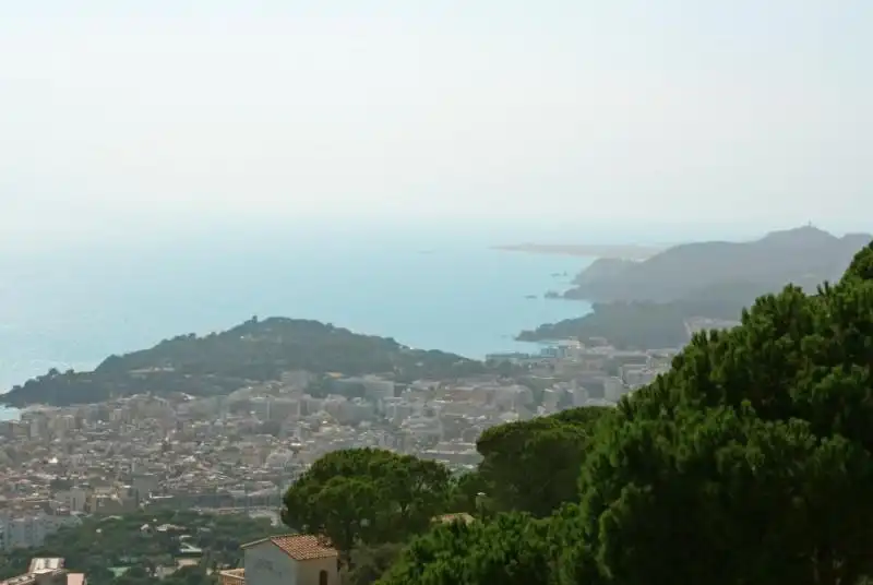 Vista exterior de Casa o chalet en venta en Lloret de Mar con Calefacción, Jardín privado y Piscina