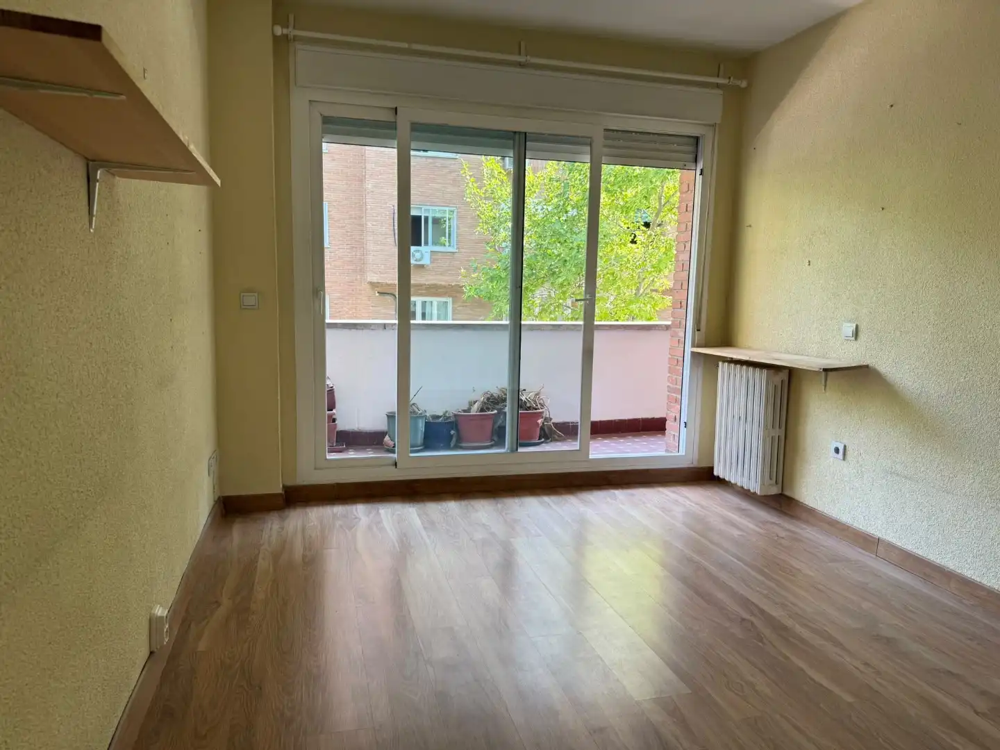 Bedroom of Flat for sale in  Madrid Capital  with Terrace and Balcony