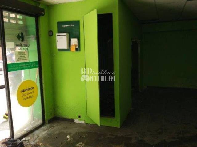 Local comercial en Venta en Escultor José Capuz en Mont-Olivet