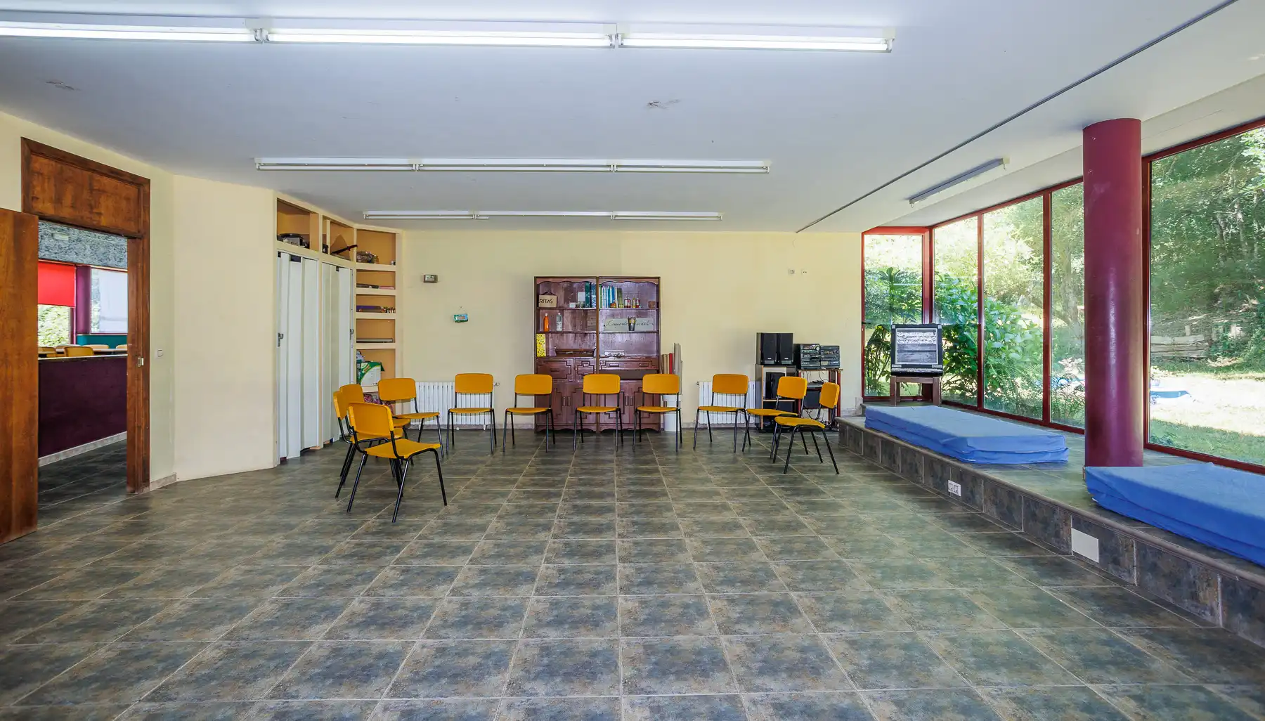 Business premises for sale in Coles, imagen 21