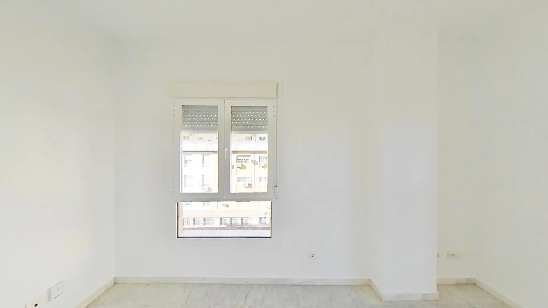Apartamento en venta en Av Aeronaútica, Urbadiez - Entrepuentes