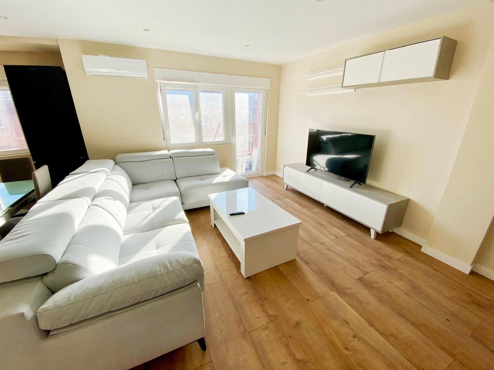 Living room of Flat for sale in Gijón   with Heating, Parquet flooring and Terrace