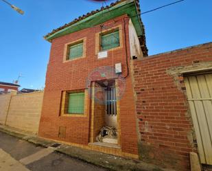 Vista exterior de Casa o xalet en venda en Gordaliza del Pino