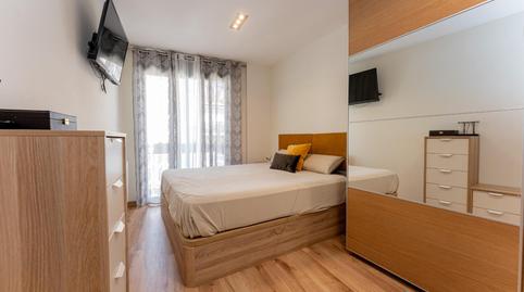 Foto 2 de Piso en venta en La Roureda, Barcelona