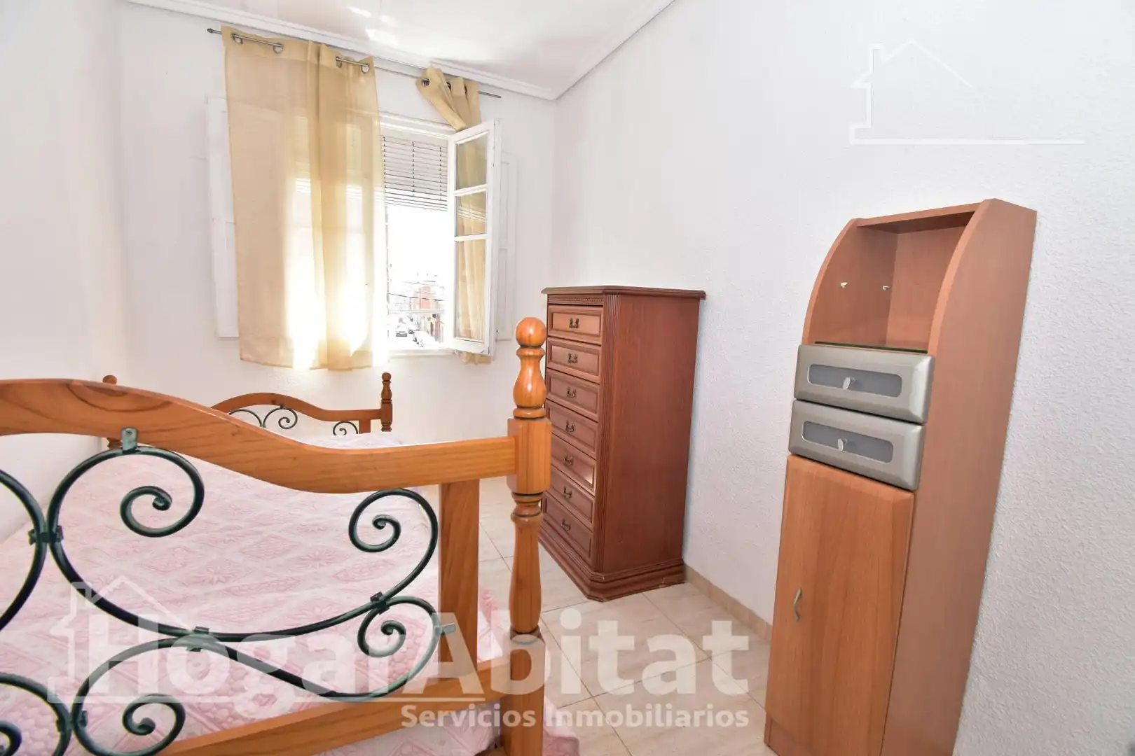 Habitación de Piso en venta en Sagunto / Sagunt con Aire acondicionado, Calefacción y Amueblado
