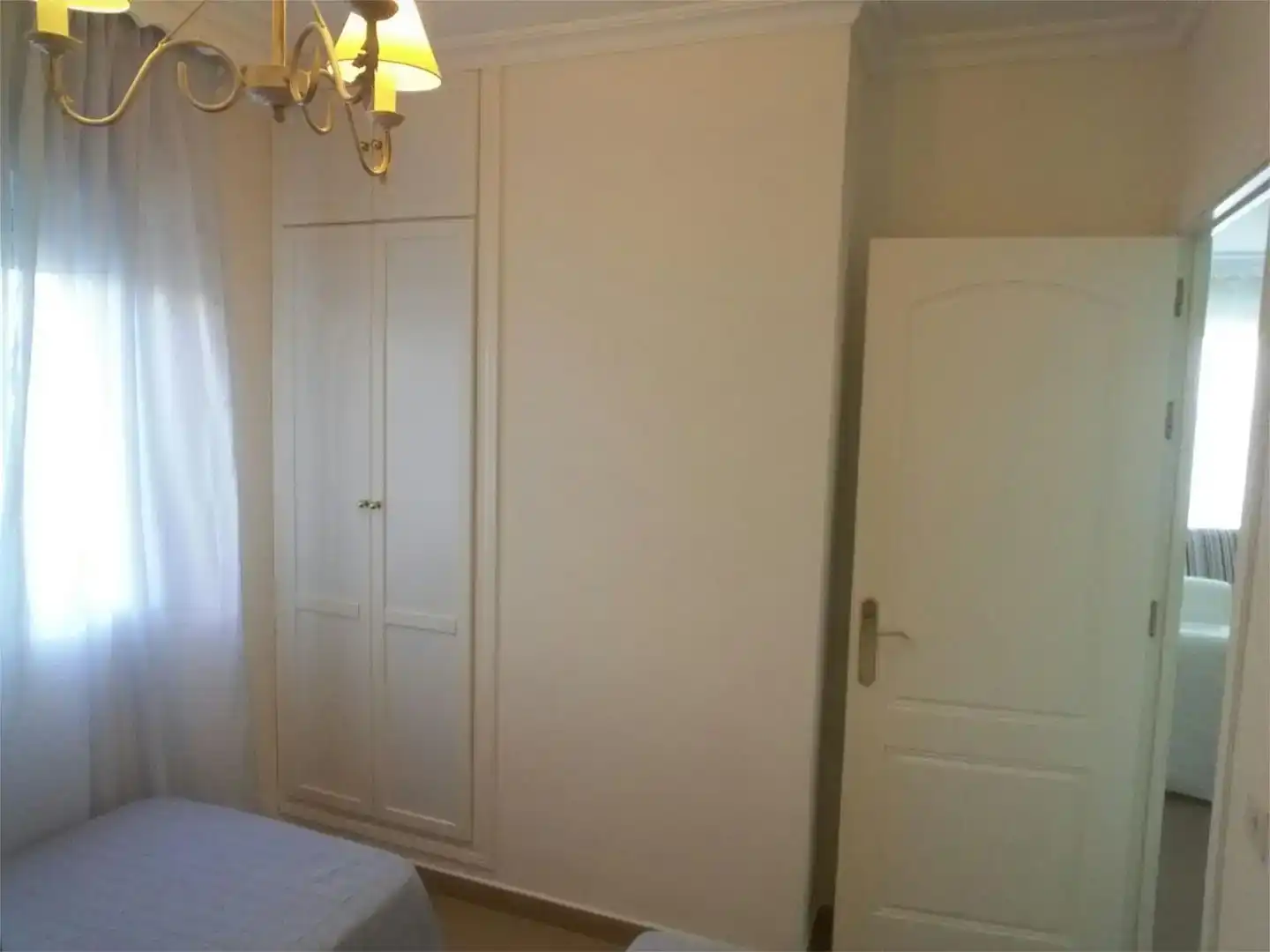 Schlafzimmer von Wohnungen zur Miete in Rota mit Privatgarten, Möbliert und Balkon