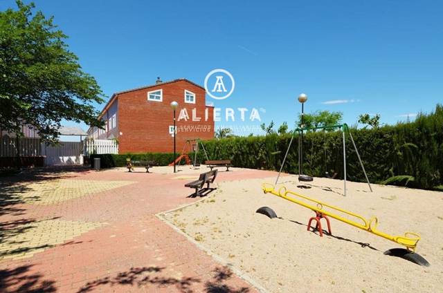 Casa-chalet en Venta en Camino de la Torre Hornero en Movera