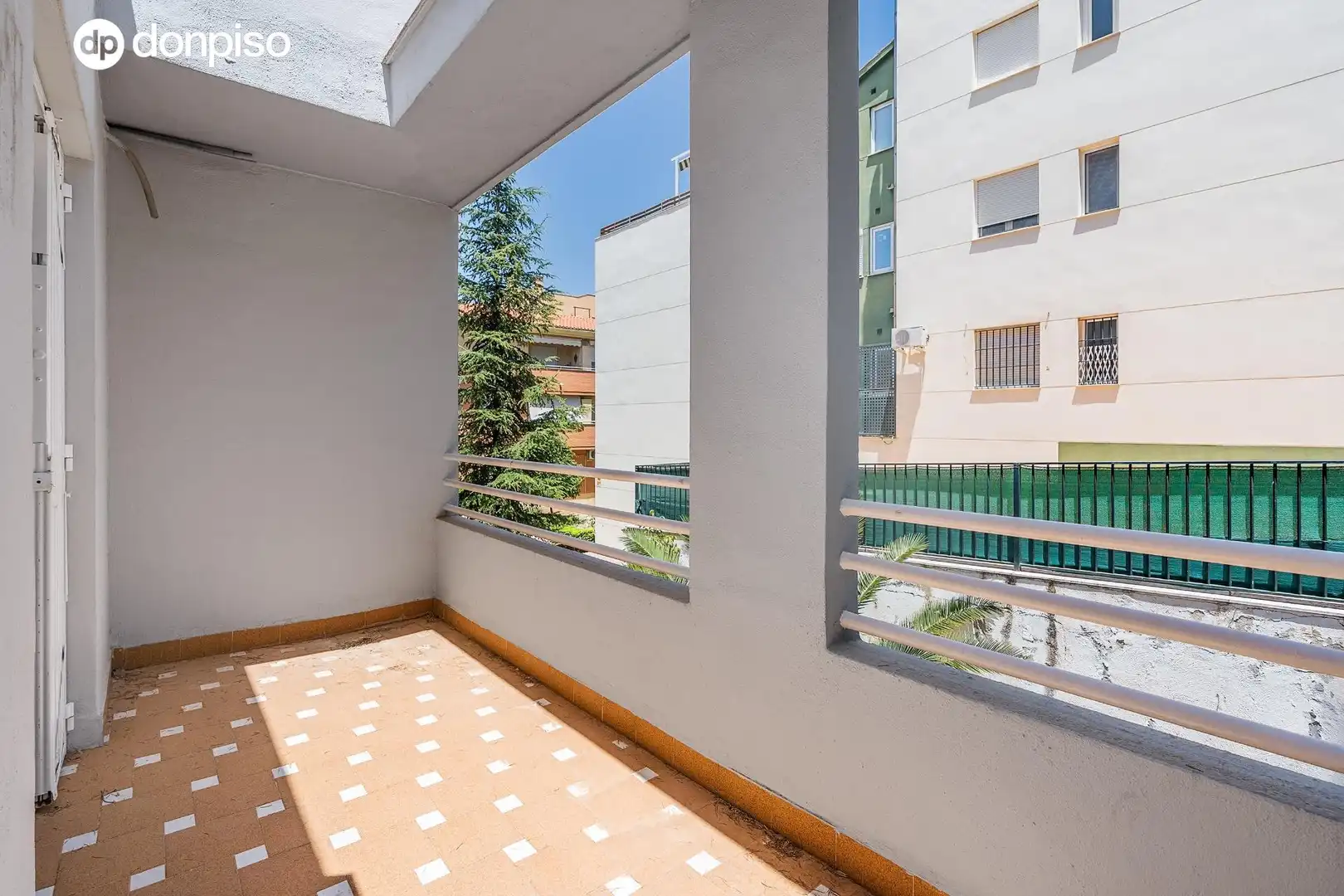 Terraza de Piso en venta en Granada con Aire acondicionado, Calefacción y Terraza