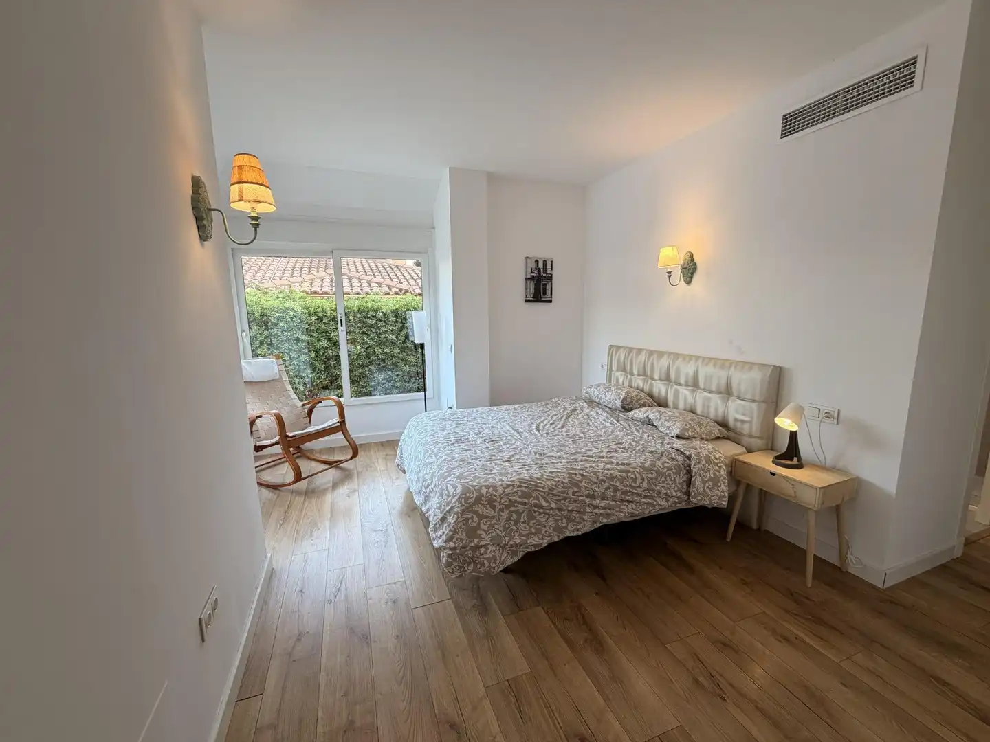 Schlafzimmer von Haus oder Chalet zum Verkauf in Benalmádena mit Klimaanlage, Heizung und Privatgarten