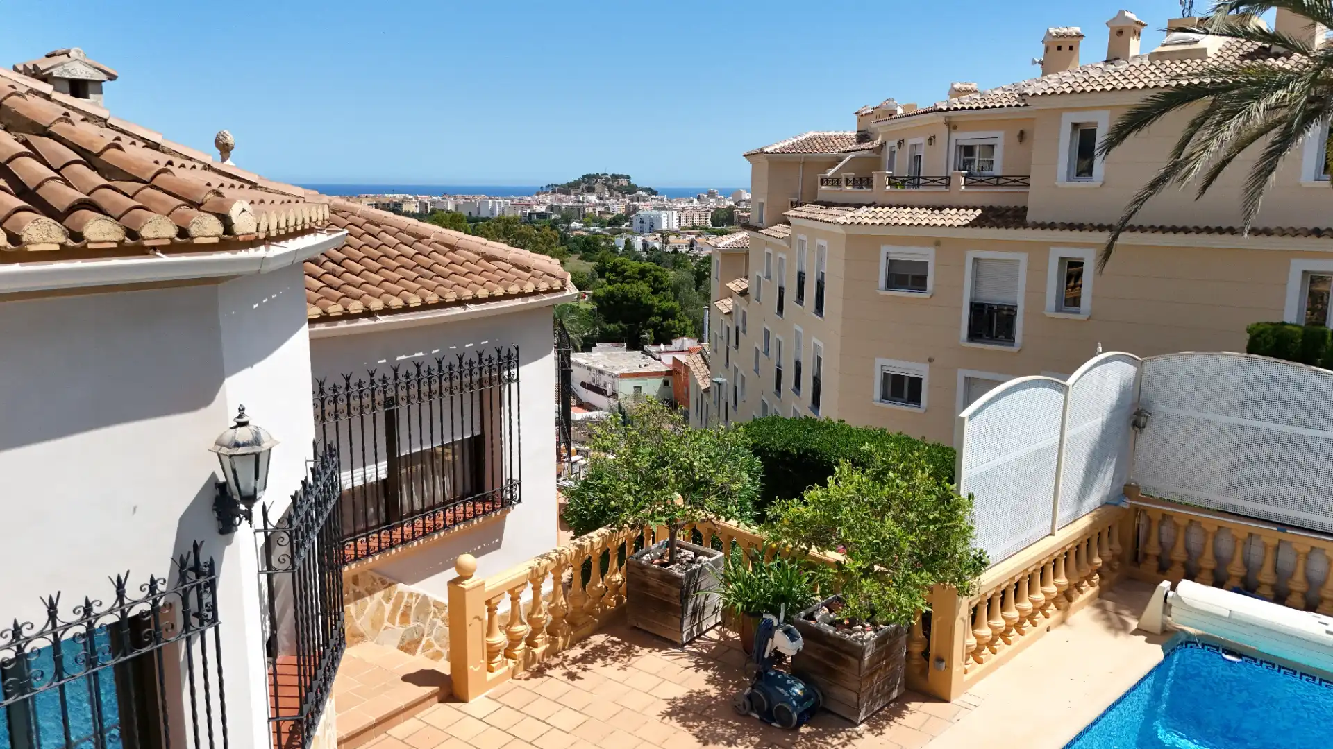 Chalet con terraza en venta en Calle Ares 12, imagen 3
