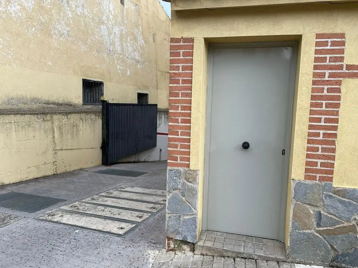 Aparcamiento en venta en Santorcaz, imagen 2