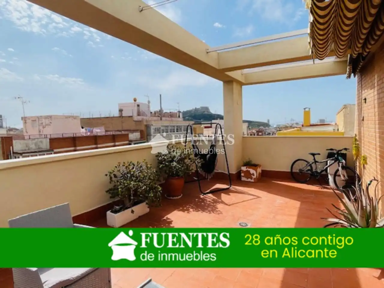 Vista exterior de Ático en venta en Alicante / Alacant con Aire acondicionado, Calefacción y Terraza