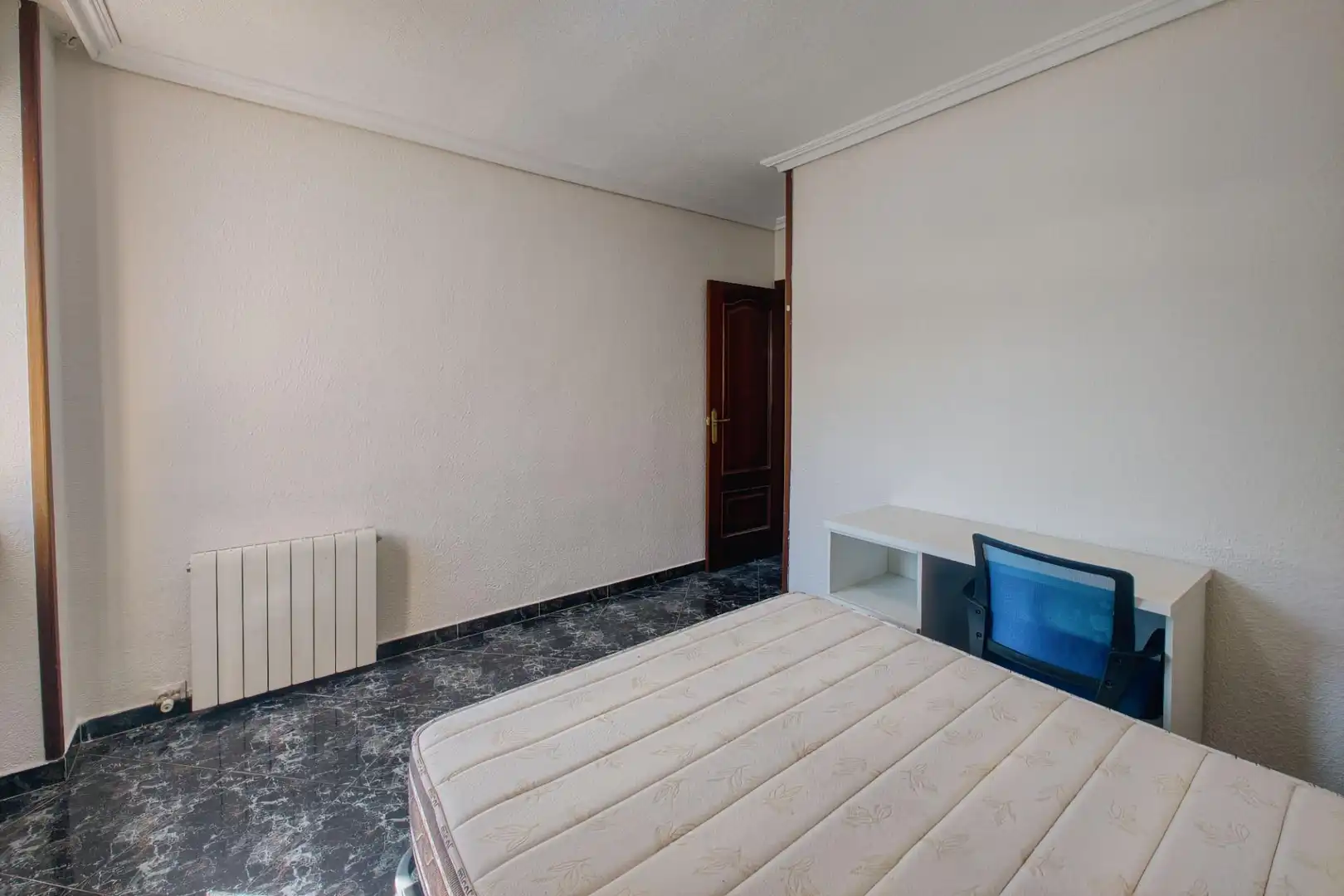 Bedroom of Flat for sale in Jaén