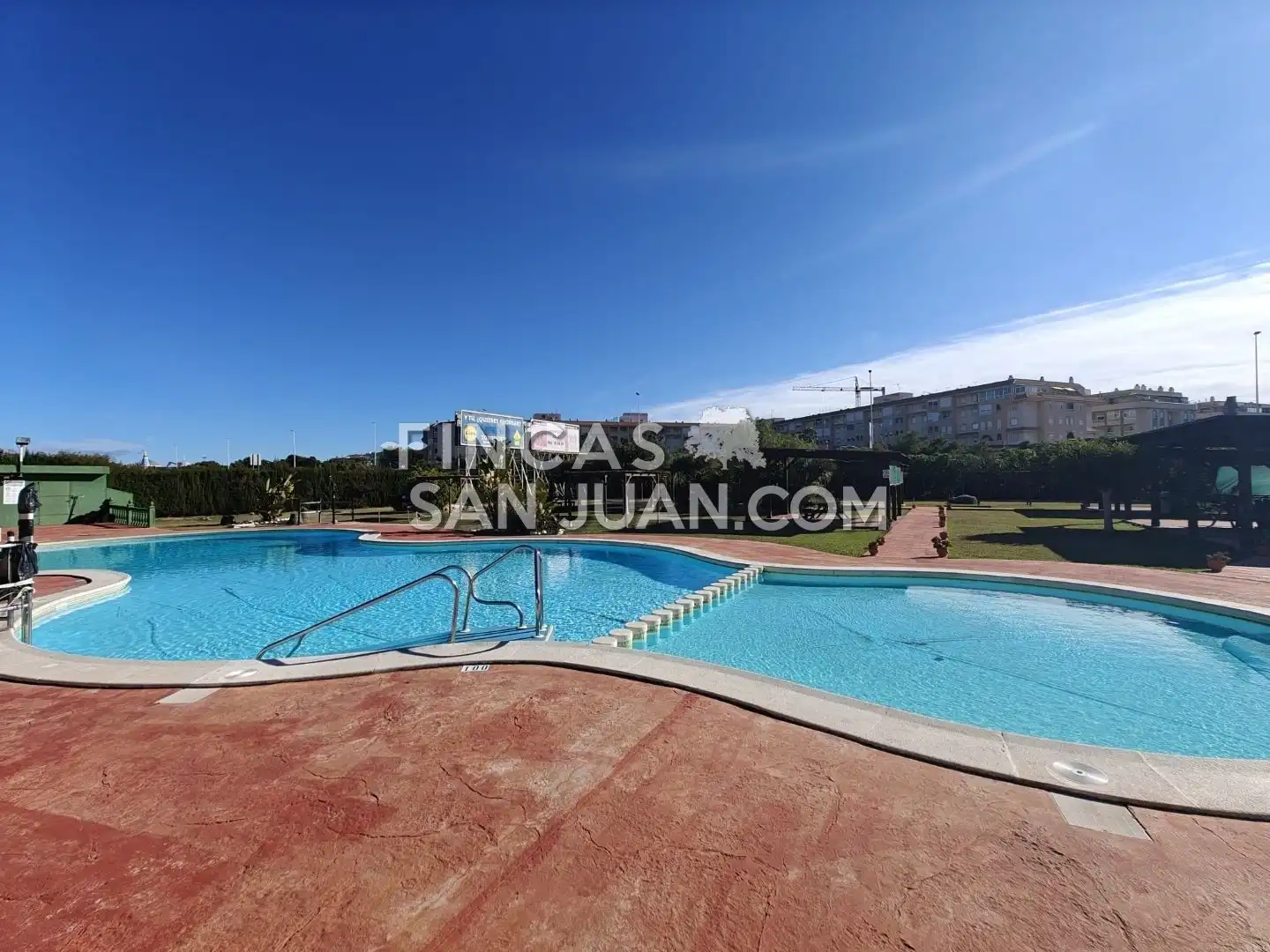 Piso con piscina en venta en PARQUE DE LAS NACIONES I