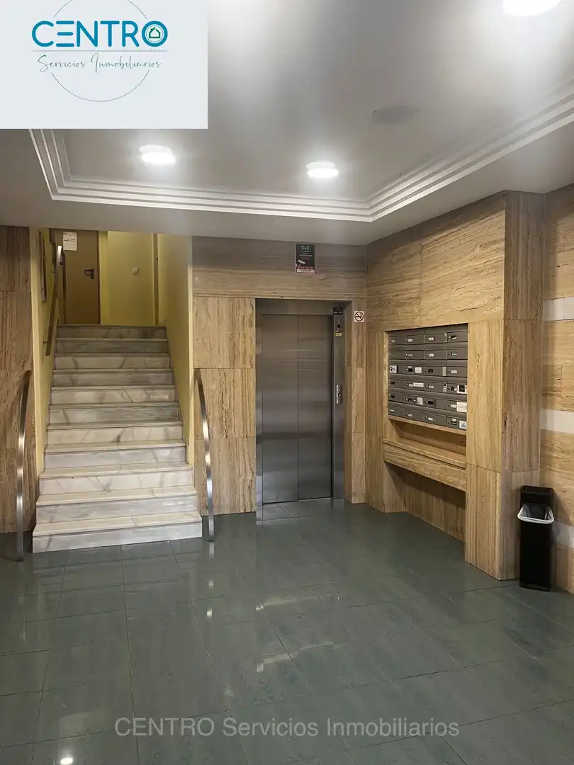 Office for rent in Algeciras
