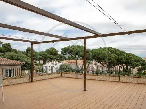 Villa con piscina in vendita a Torre Valentina - Mas Vilar de La Mutxada - Treumal, imagen 18