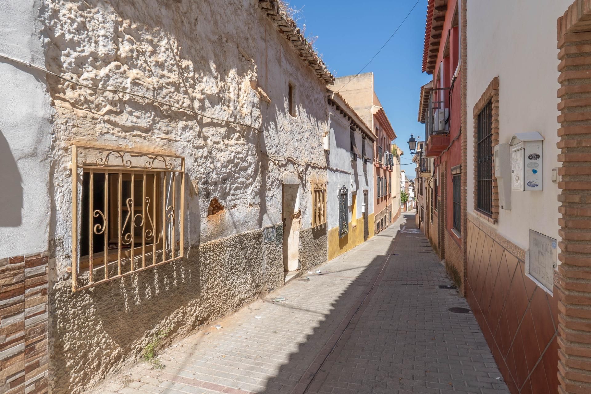 Vista exterior de Casa o xalet en venda en La Zubia