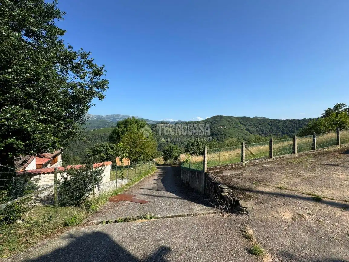 Finca rústica en venda en Bimenes