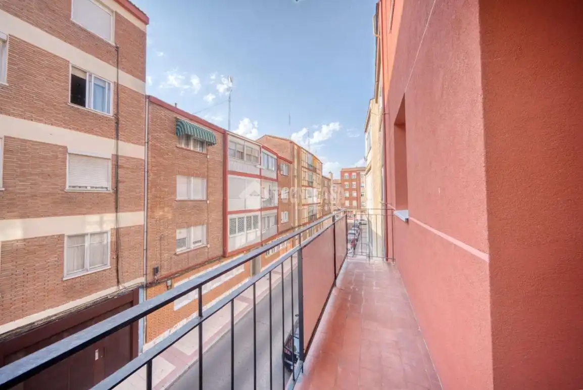 Exterior view of Flat for sale in Valladolid  with Terrace