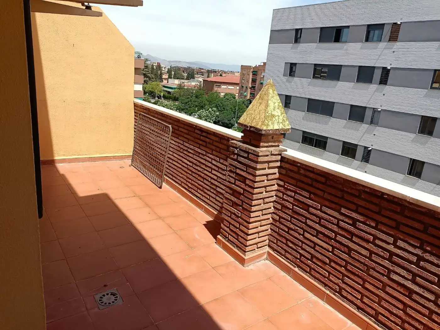 Flat for rent in Avenida CADIZ, Barrio de Zaidín