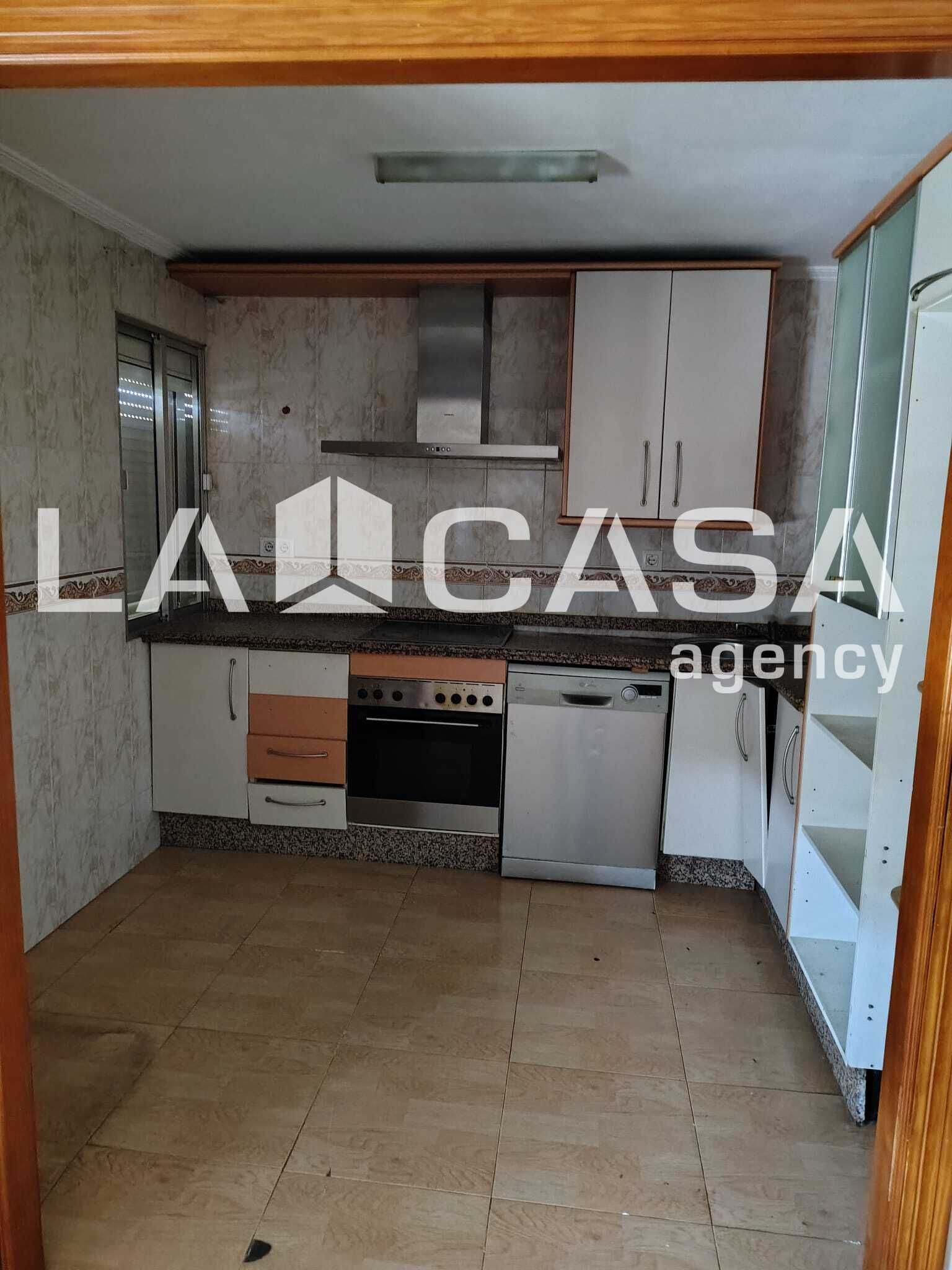 Cocina de Piso en venta en Dos Hermanas con Aire acondicionado y Terraza