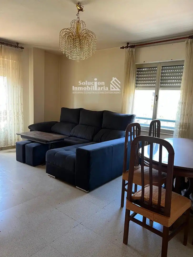 Living room of Flat for sale in Salamanca  with Heating, Terrace and Furnished