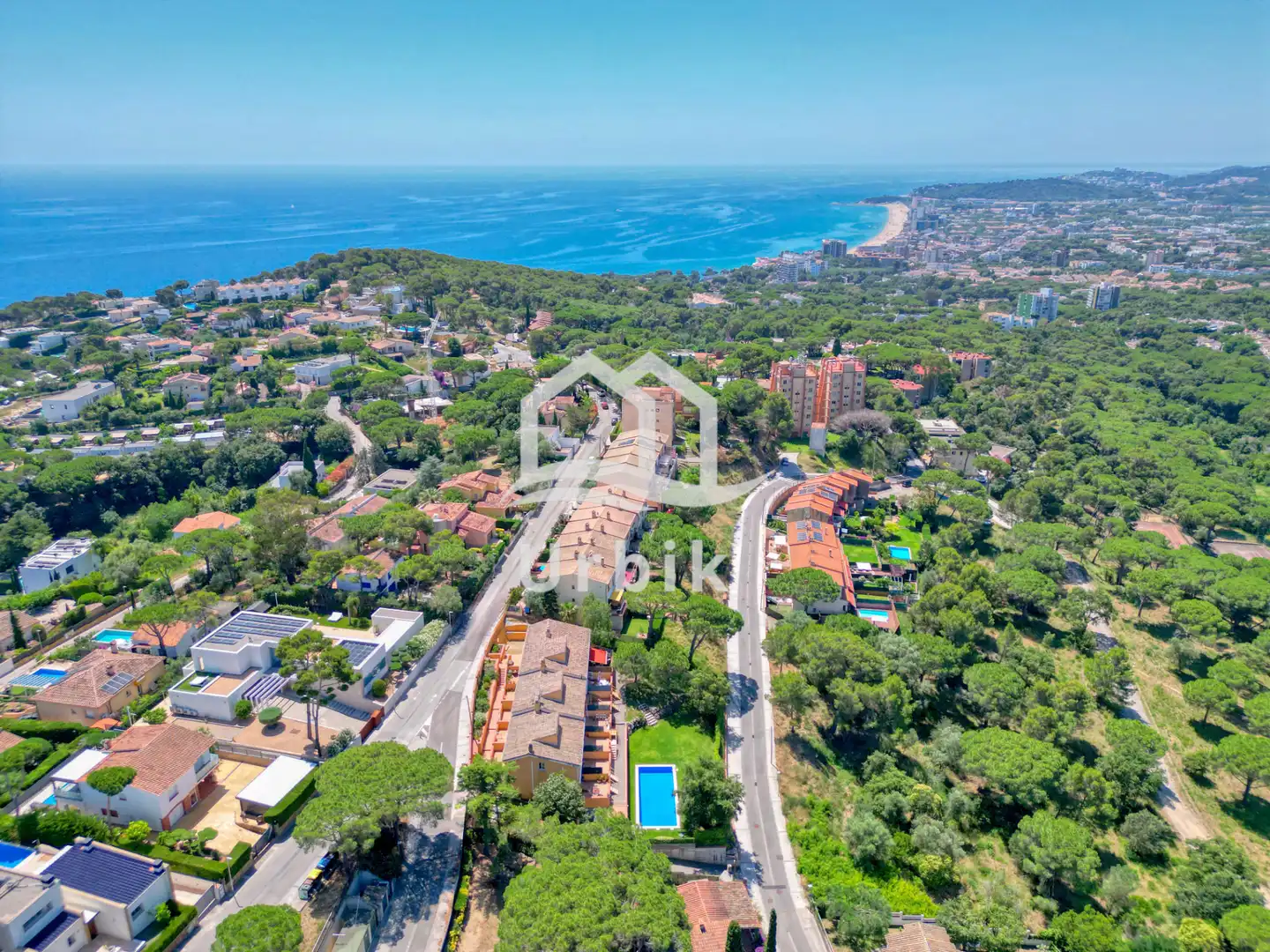 Außenansicht von Einfamilien-Reihenhaus zum Verkauf in Castell d'Aro, Platja d'Aro i s'Agaró mit Klimaanlage, Heizung und Terrasse