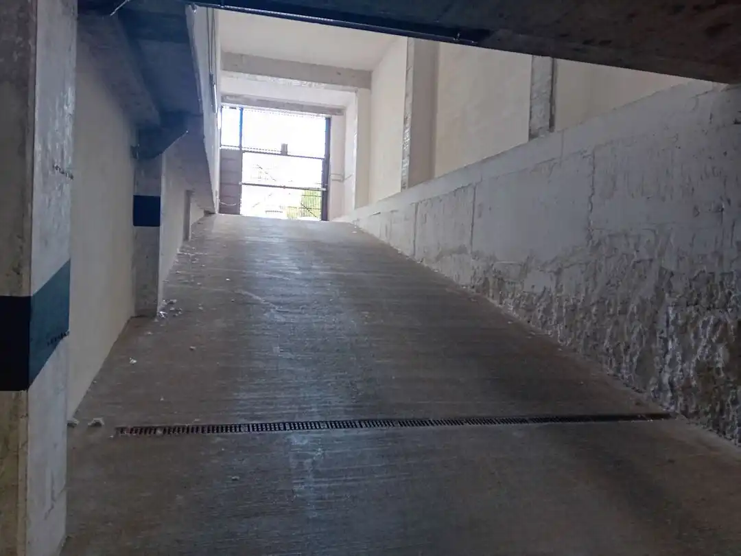 Garaje en venta en  Logroño