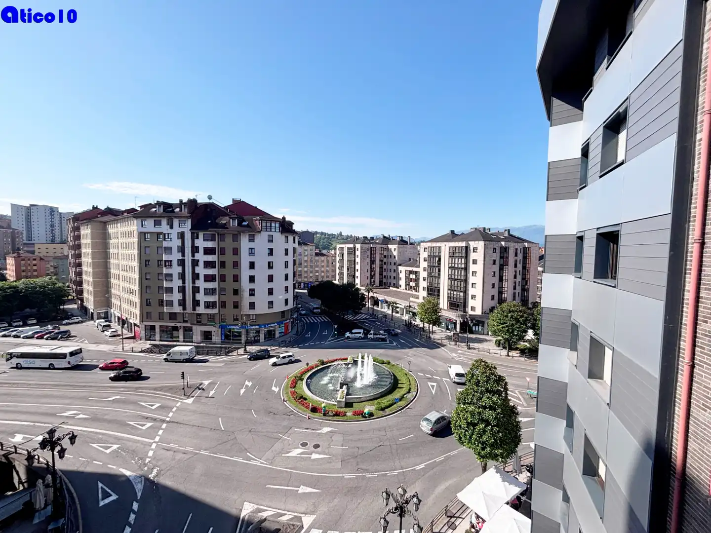 Außenansicht von Wohnung zum Verkauf in Oviedo  mit Heizung