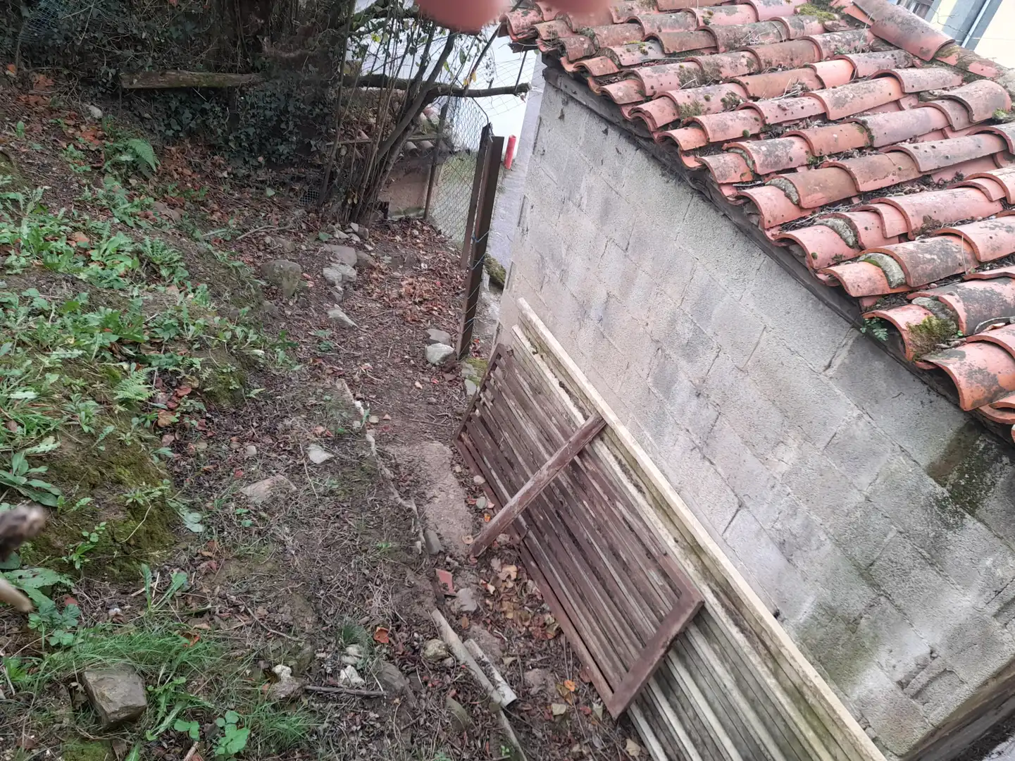 Einfamilien-Reihenhaus zum Verkauf in Laviana mit Abstellraum und Balkon