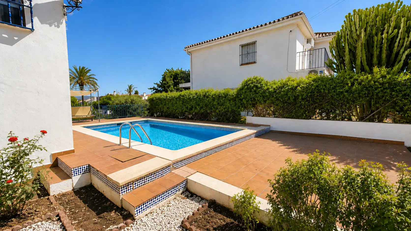 Piscina de Casa o xalet en venda en Alhaurín de la Torre amb Aire condicionat, Calefacció i Jardí privat