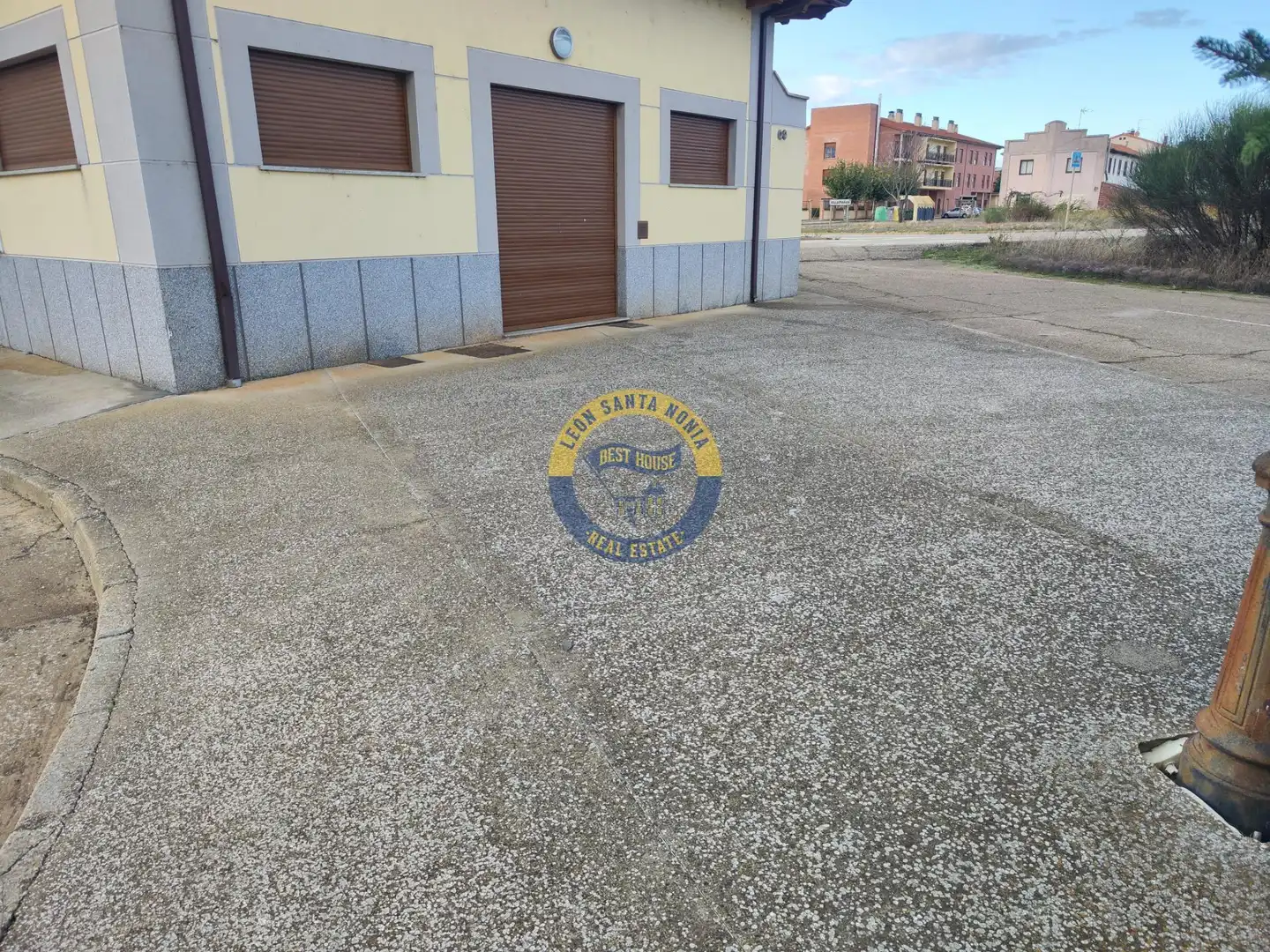 Local en venta en Villamañán
