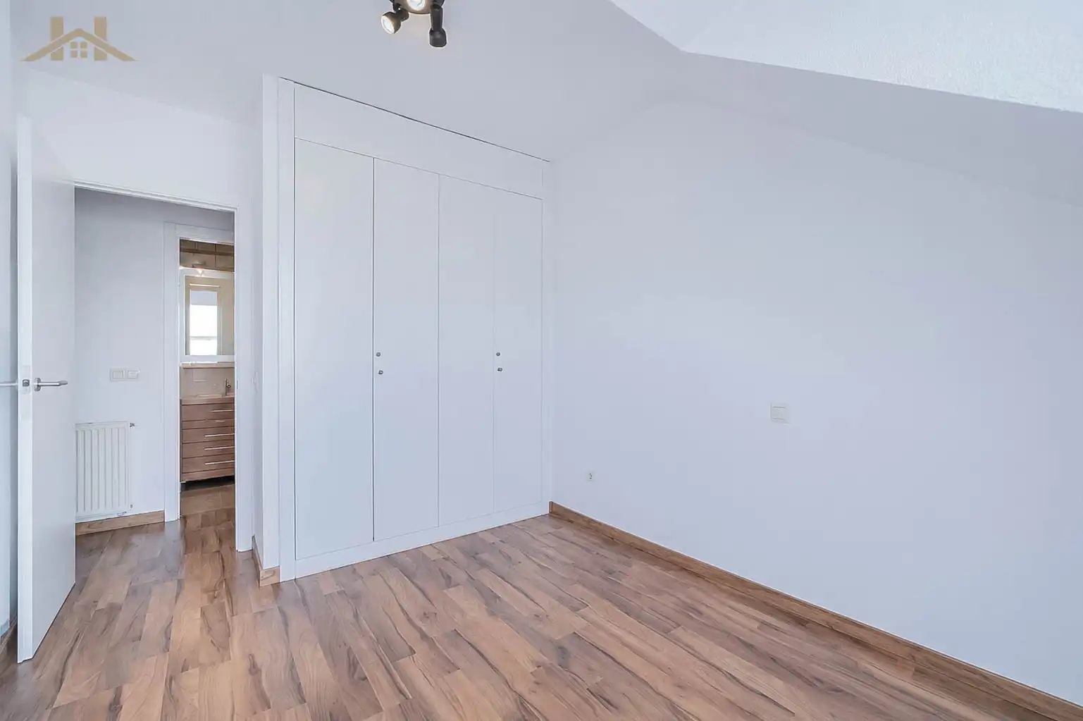 Schlafzimmer von Maisonette zum Verkauf in Boadilla del Monte mit Klimaanlage, Heizung und Abstellraum