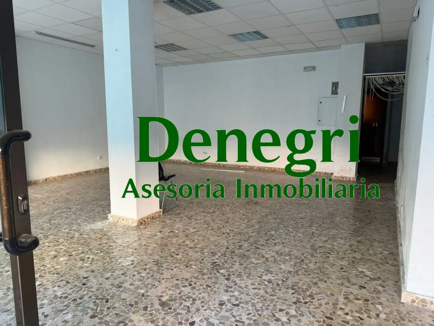 Local comercial de lloguer a Calle del Monte, imagen 4