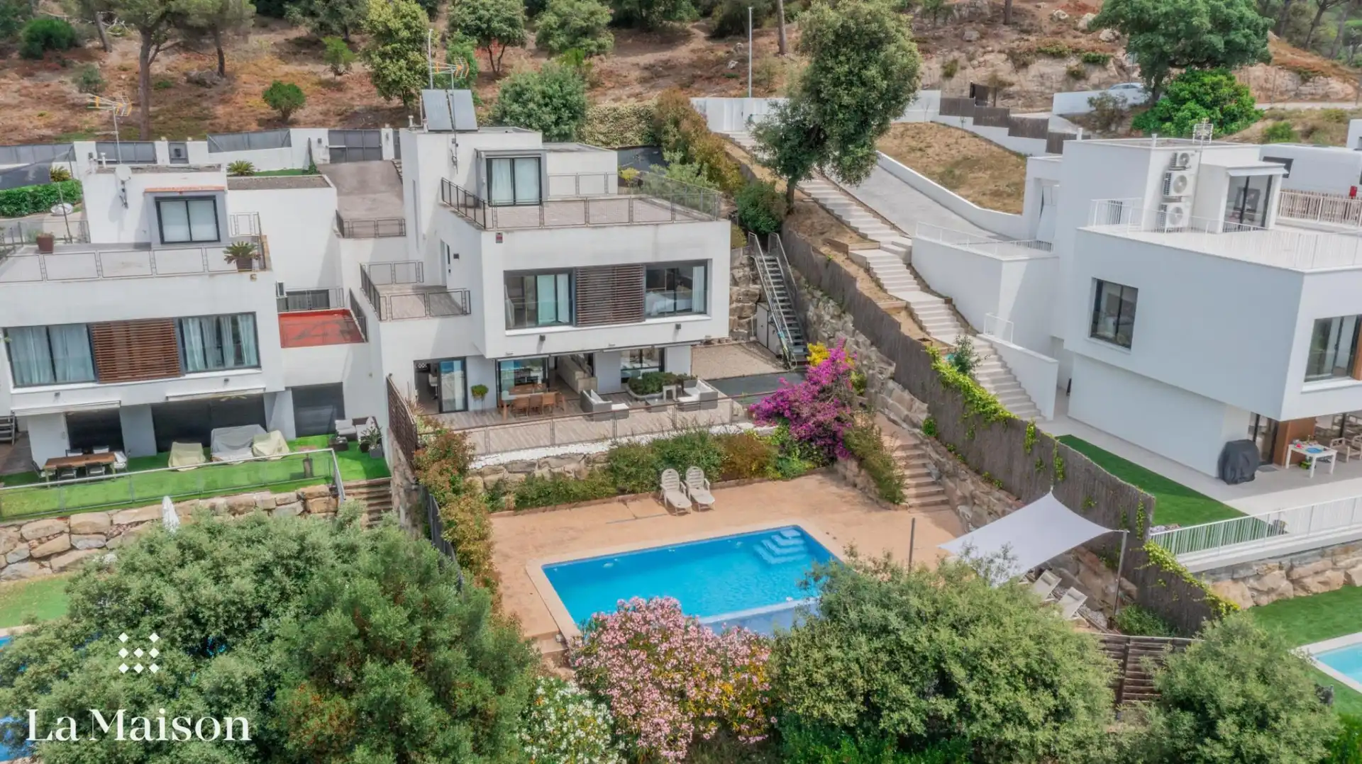 Vista exterior de Casa o xalet en venda en Vilanova del Vallès amb Jardí privat, Parquet i Terrassa