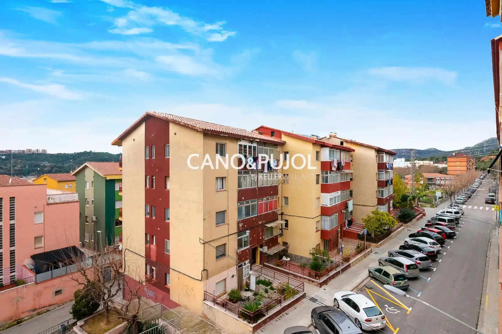 Vista exterior de Piso en venta en Olesa de Montserrat con Terraza