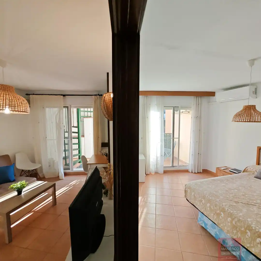 Bedroom of Attic for sale in Fuengirola  with Air Conditioner, Terrace and Community pool