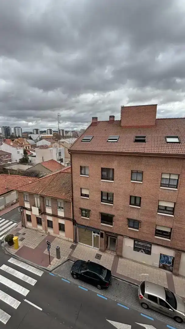 Vista exterior de Pis en venda en La Farola