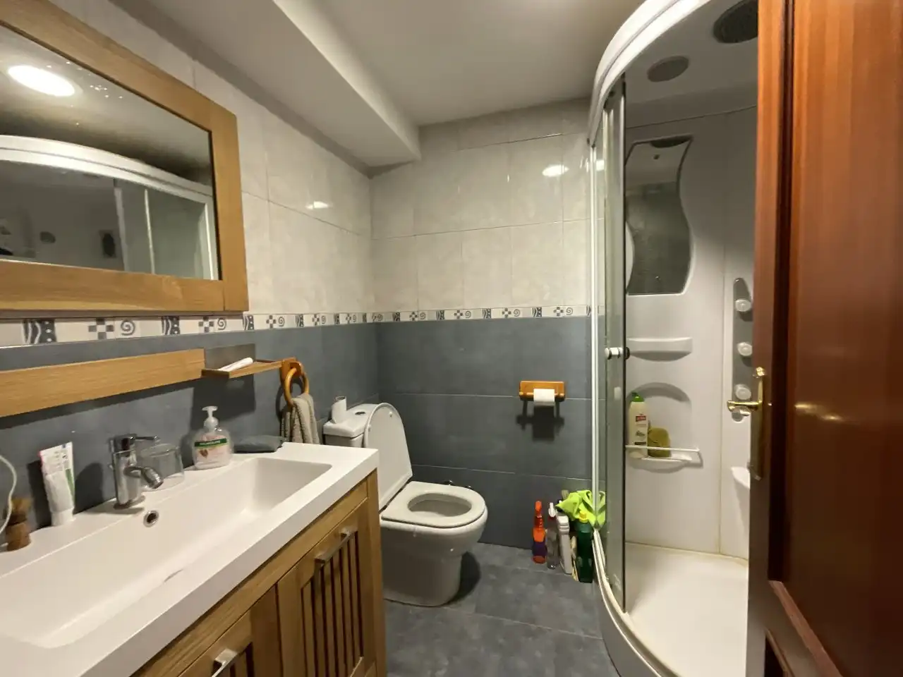Badezimmer von Country house zum Verkauf in Ibrillos mit Heizung, Parkett und Terrasse