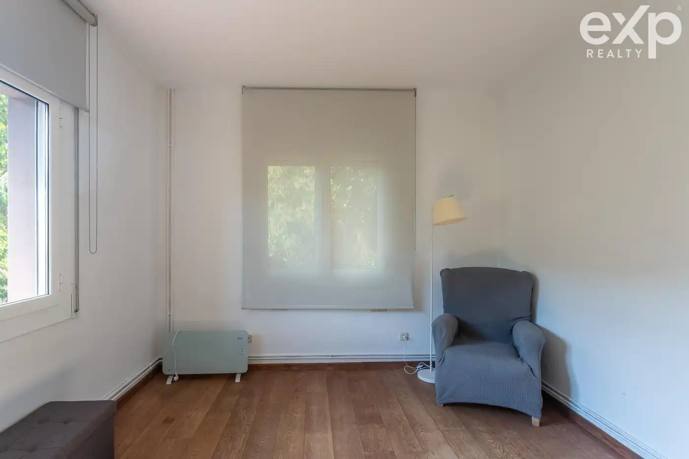 Sala de estar de Casa o chalet en venta en Barcelona con Parquet y Terraza