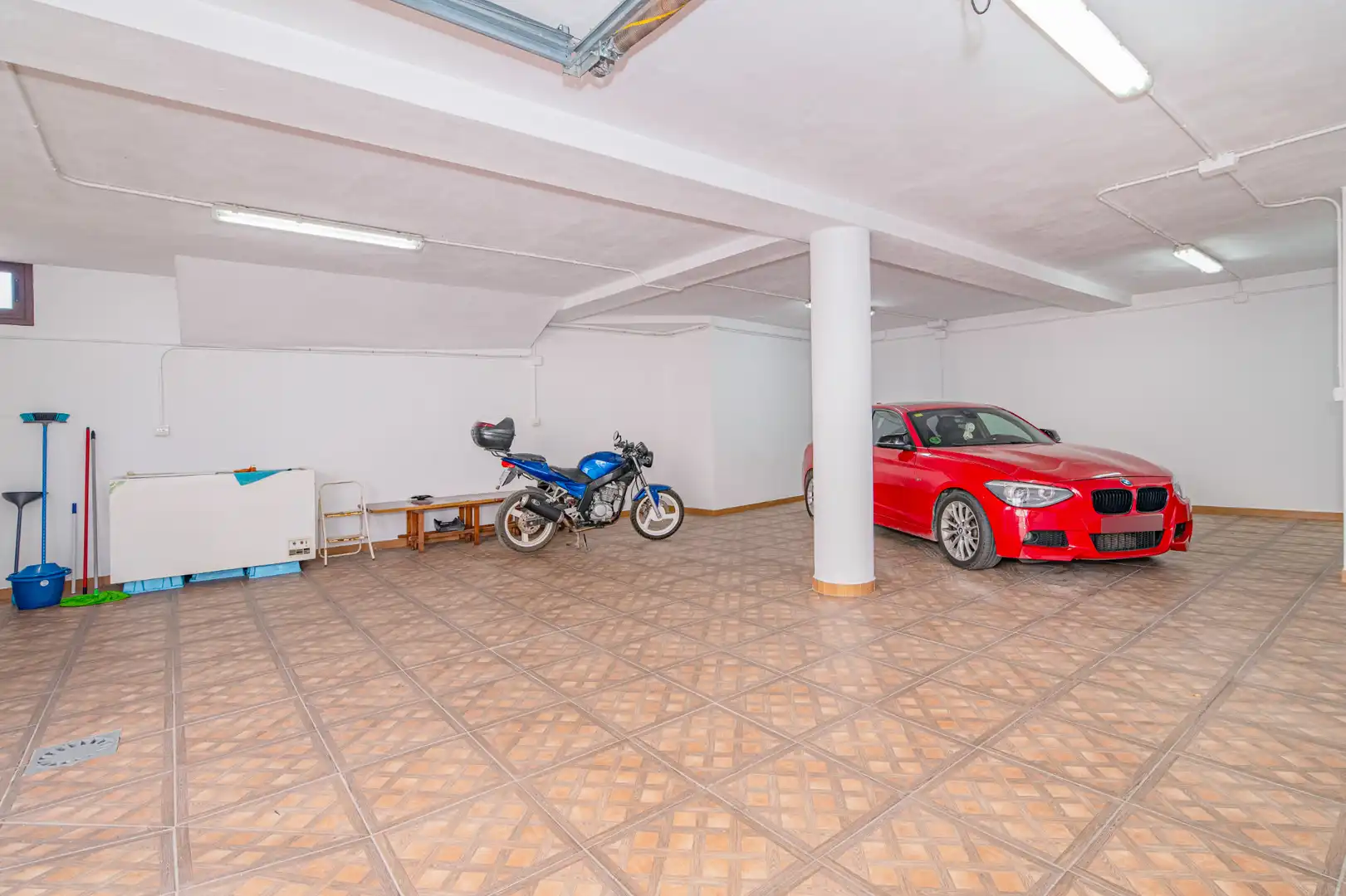 Inmuebles singulares con ascensor en venta en Calle Almenillas 2, imagen 26