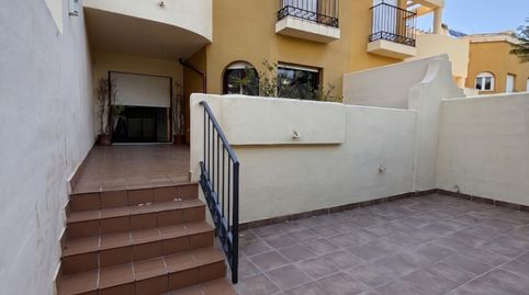 Foto 2 de Casa adosada en venta en Avenida Piedramar, Nagüeles Alto, Marbella